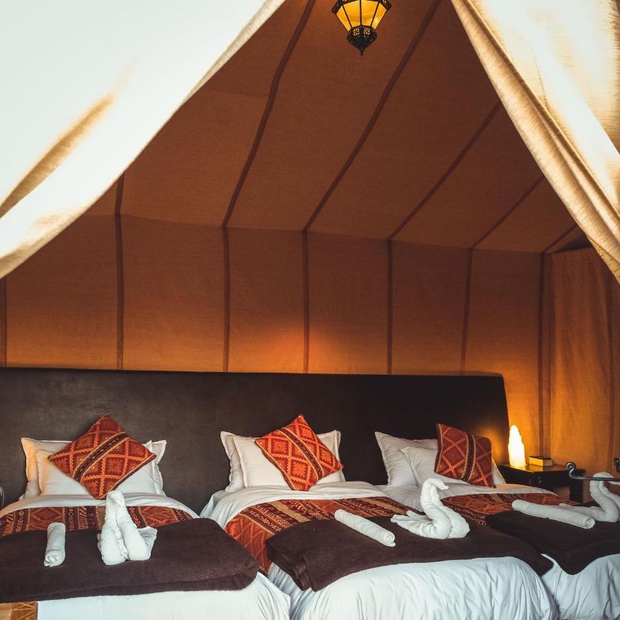 Camel Luxury Camp Bed & Breakfast Merzouga Bagian luar foto