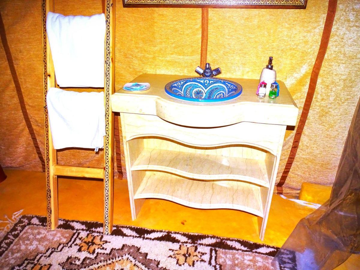 Camel Luxury Camp Bed & Breakfast Merzouga Bagian luar foto