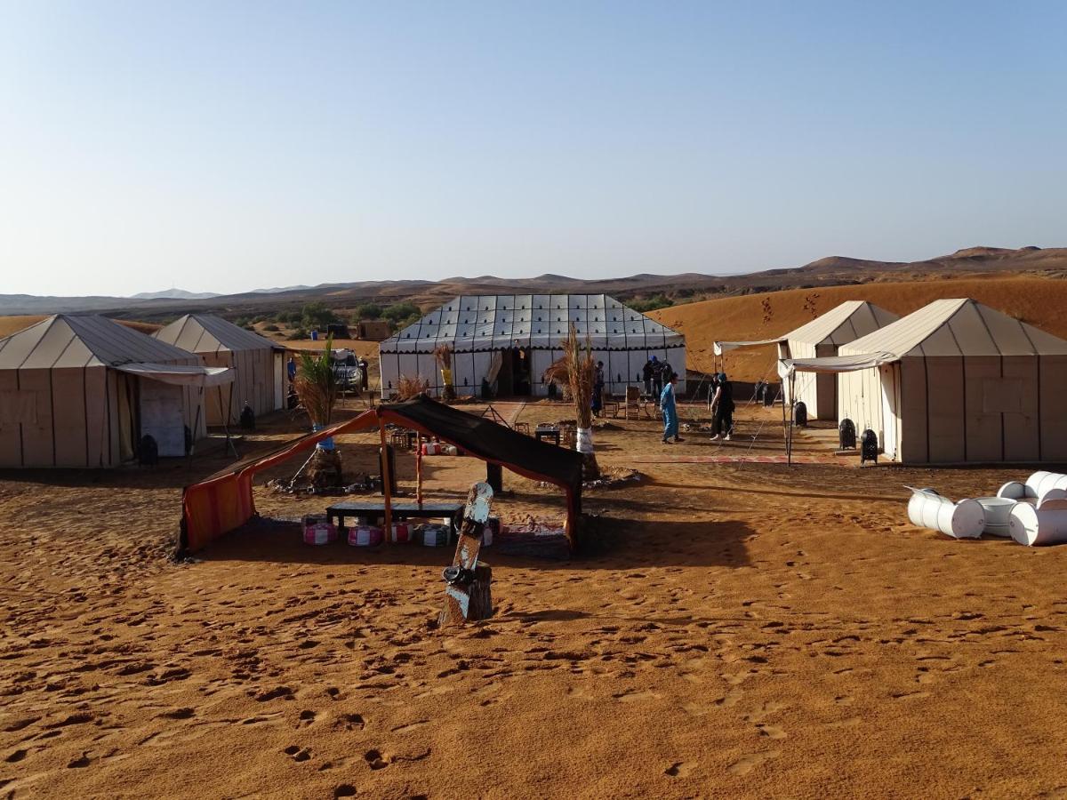 Camel Luxury Camp Bed & Breakfast Merzouga Bagian luar foto