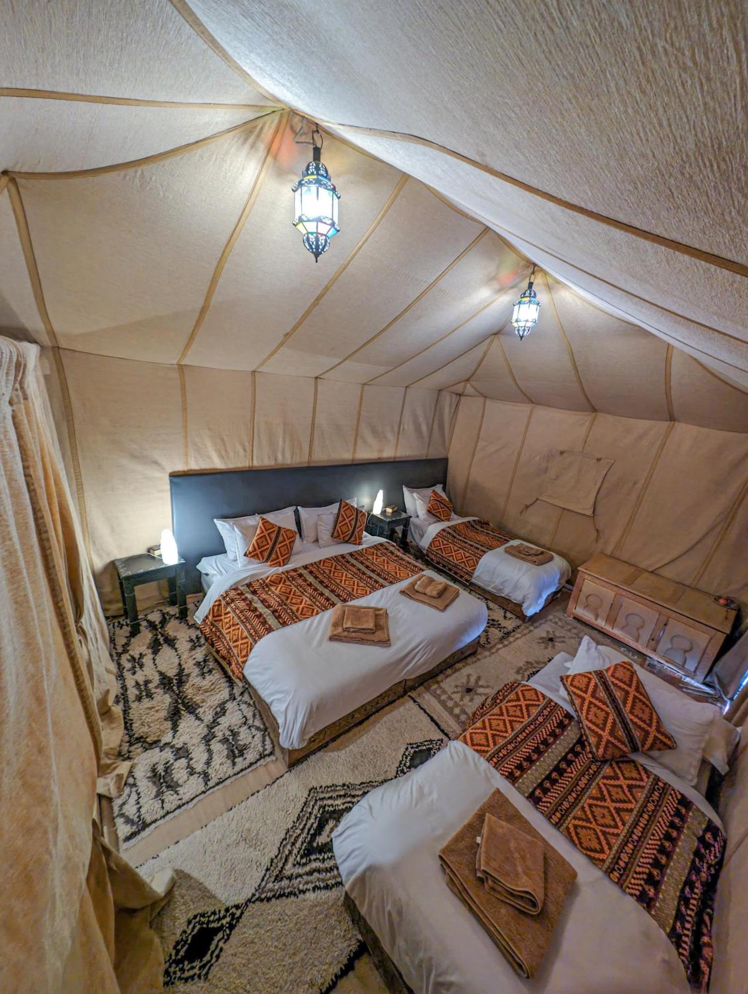 Camel Luxury Camp Bed & Breakfast Merzouga Bagian luar foto