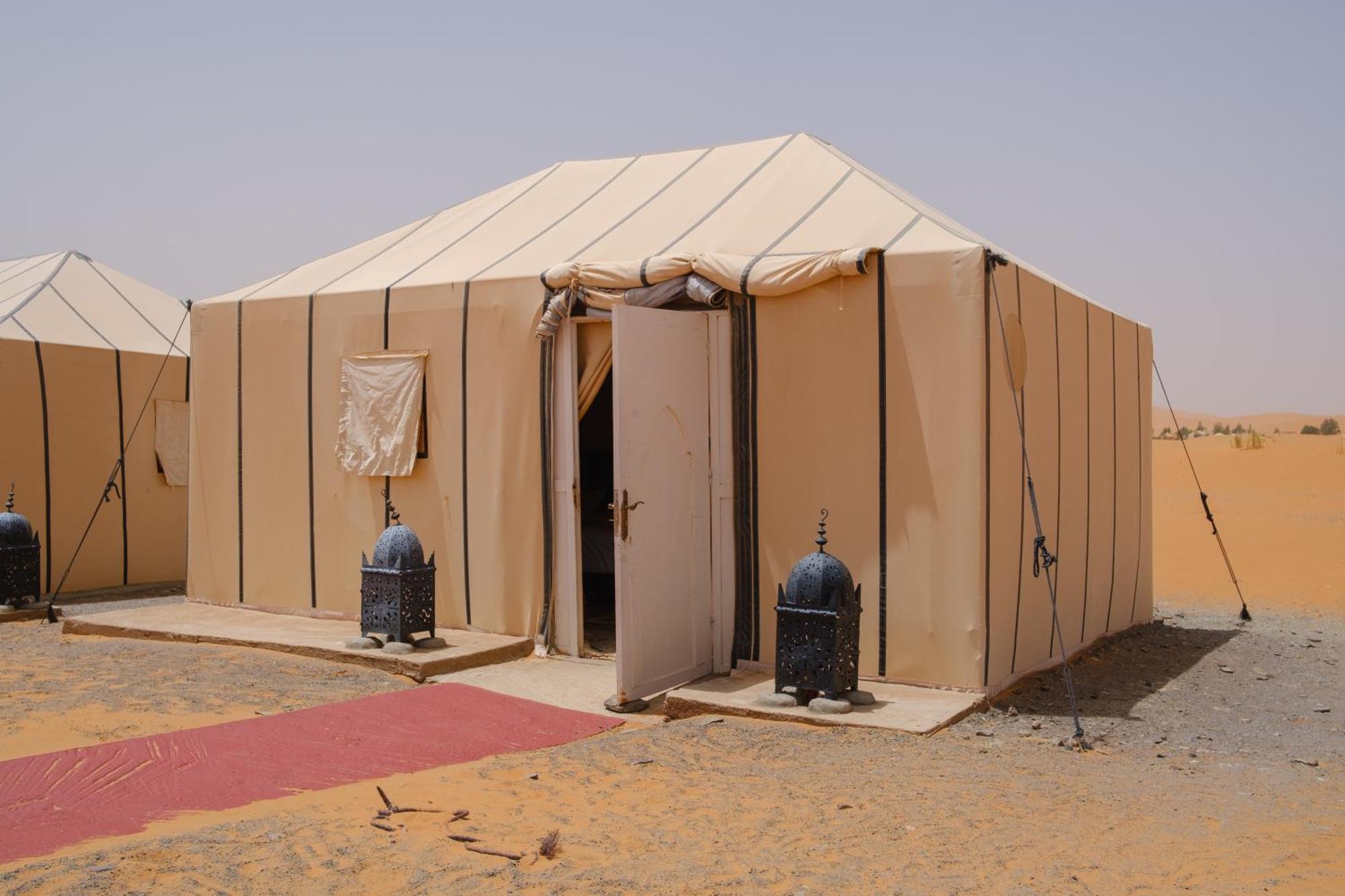 Camel Luxury Camp Bed & Breakfast Merzouga Bagian luar foto