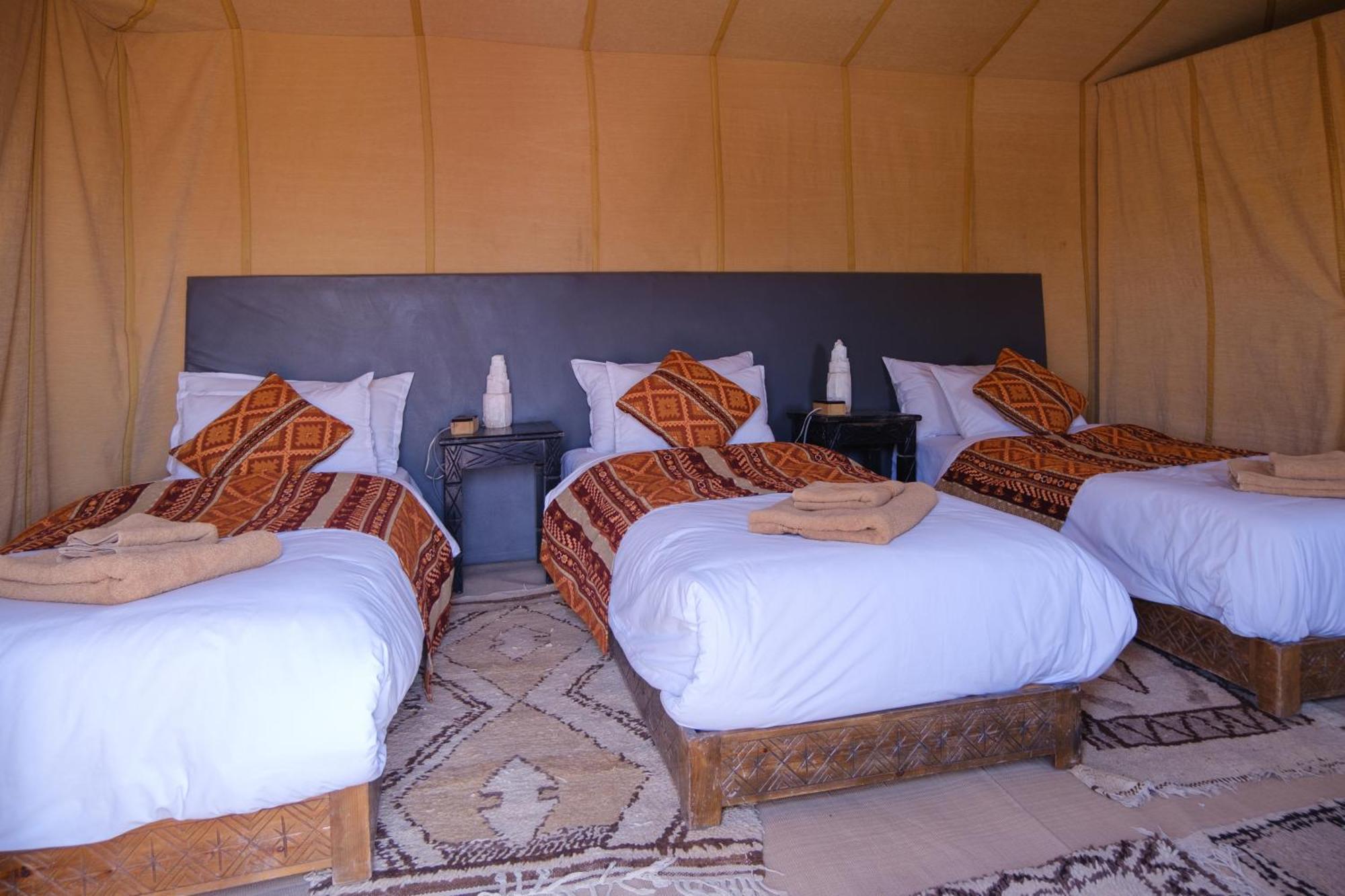 Camel Luxury Camp Bed & Breakfast Merzouga Bagian luar foto