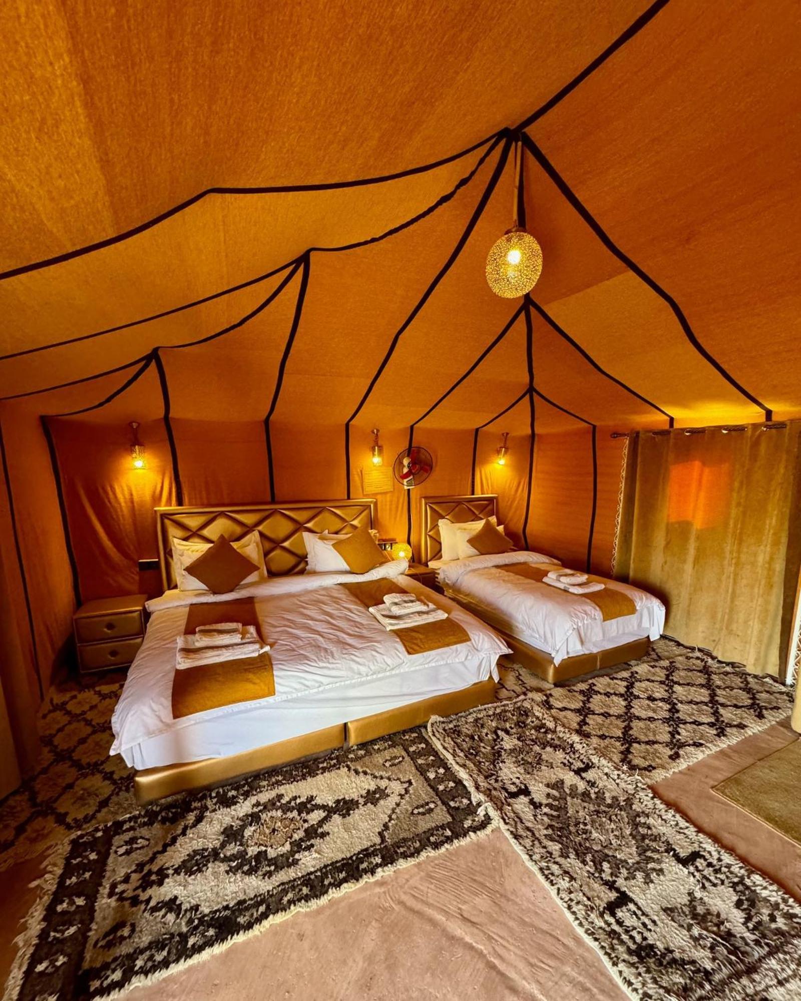 Camel Luxury Camp Bed & Breakfast Merzouga Bagian luar foto
