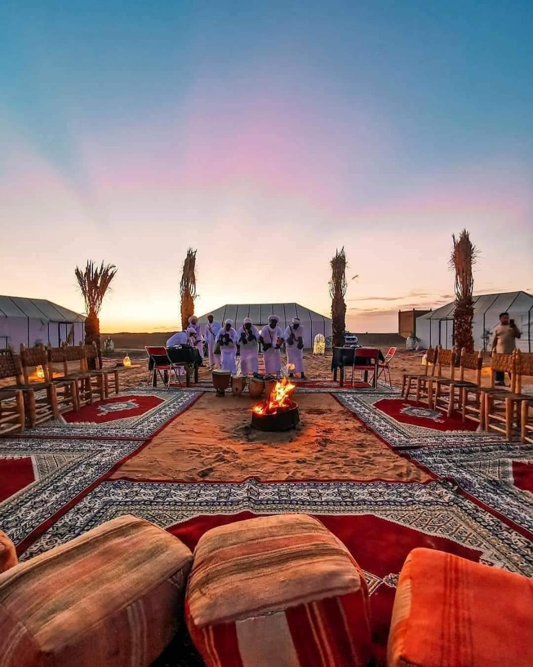Camel Luxury Camp Bed & Breakfast Merzouga Bagian luar foto